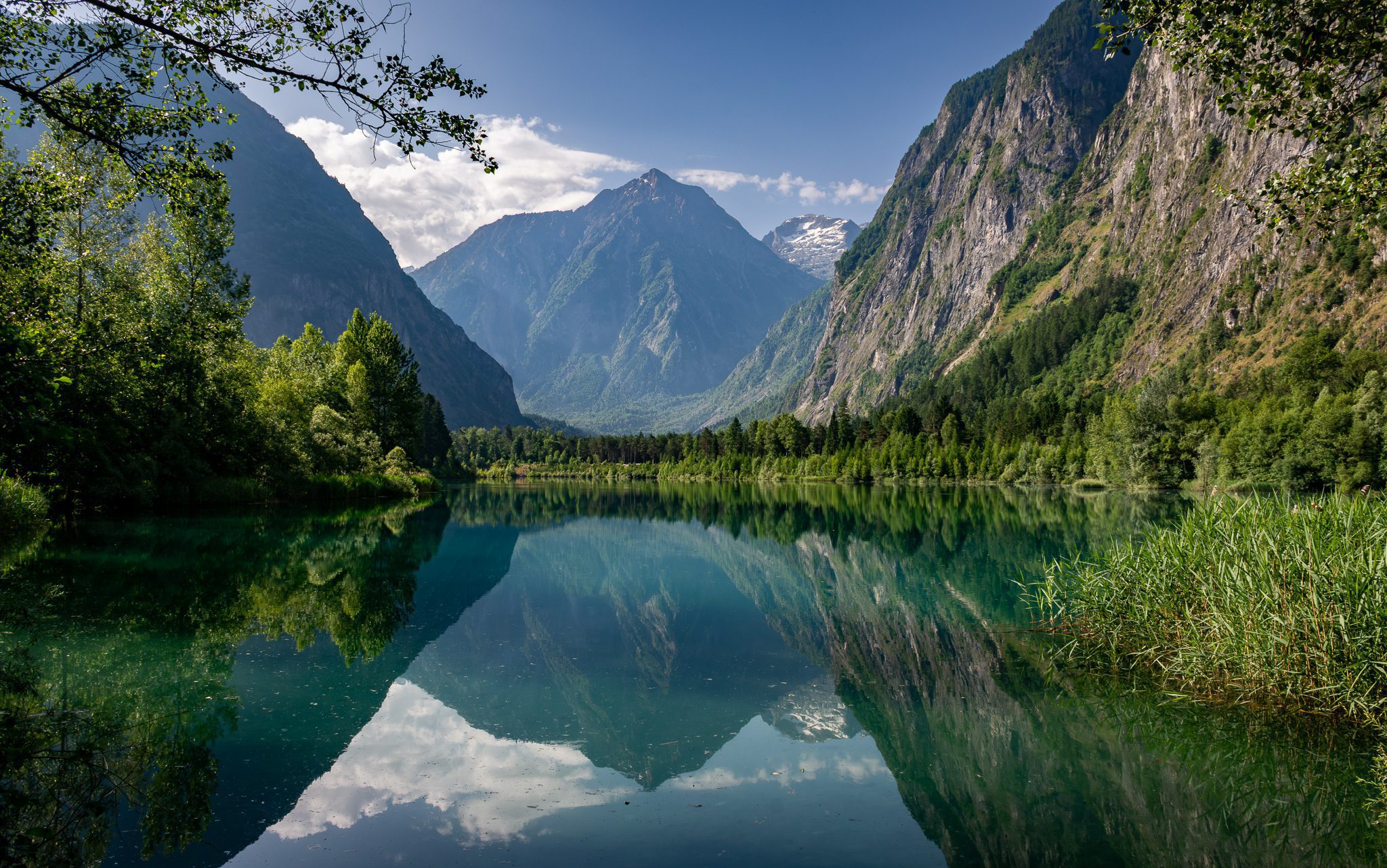 Le lac du Buclet : miroir de l&rsquo;Oisans